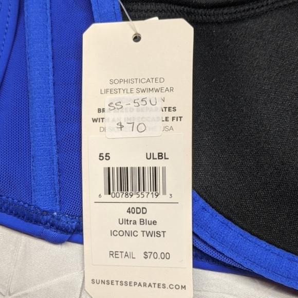 Iconic twist ultra blue bikini top - Picture 9 of 9